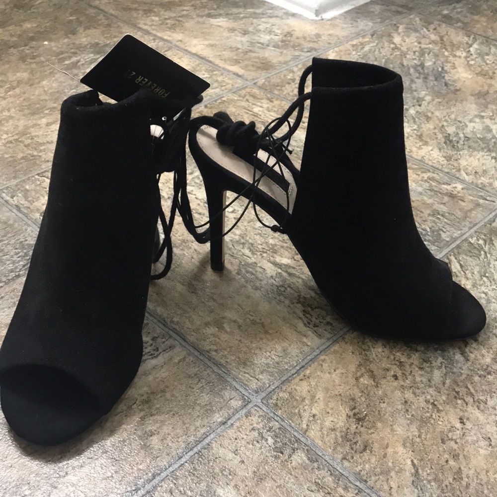 Peep-toe Forever 21 Heels